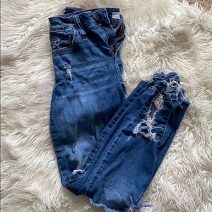 Medium wash skinny jeans